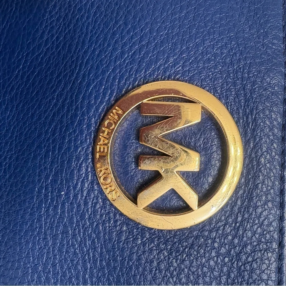 Michael kors blue leather wristlet clutch bag